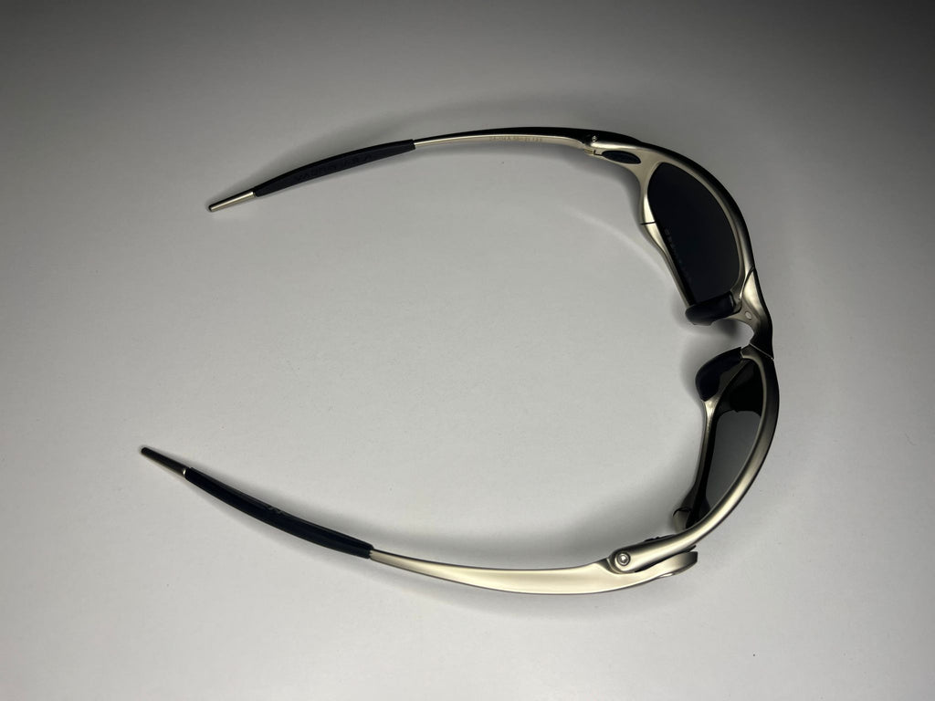 Resolute- Titanium Frame- Green/Blue Lenses- Polarized